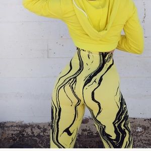 Naturyl by niykee graphic leggings